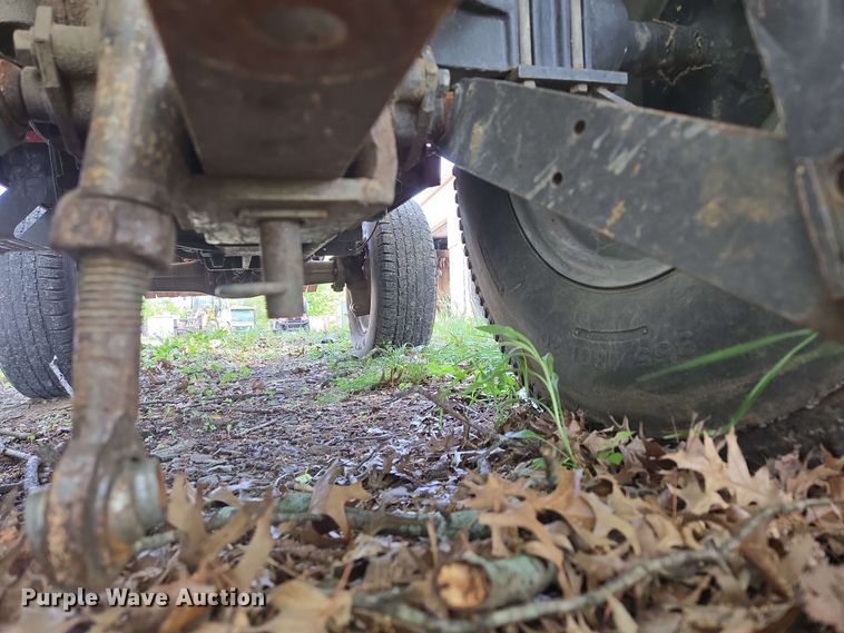 image for item EN3655 1994 Massey Ferguson 1260 MFWD tractor