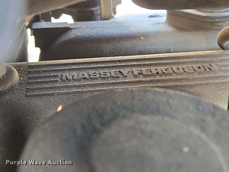 image for item EN3655 1994 Massey Ferguson 1260 MFWD tractor