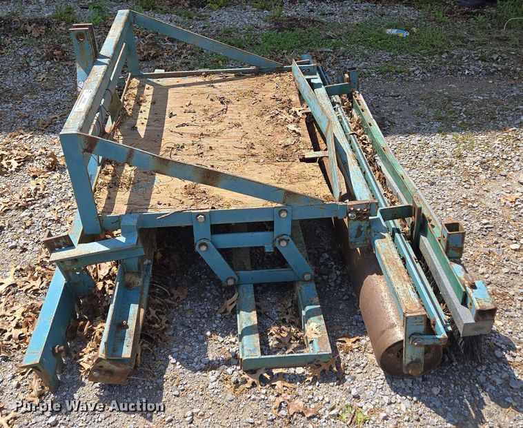 image for item EN3656 Bannerman Truplay infield groomer