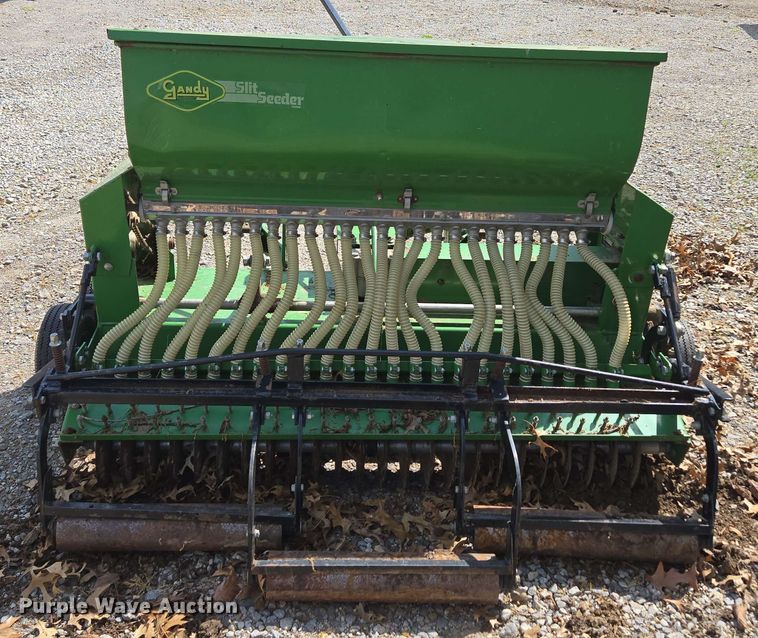 image for item EN3657 Gandy 2848DP seeder