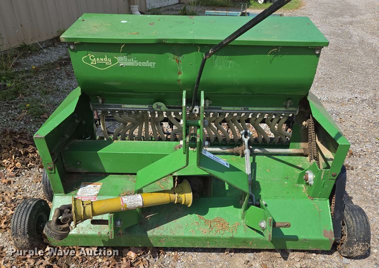 image for item EN3657 Gandy 2848DP seeder