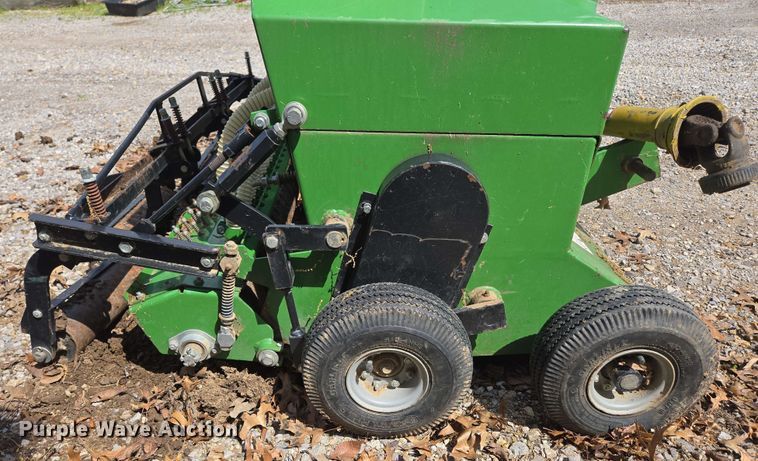 image for item EN3657 Gandy 2848DP seeder