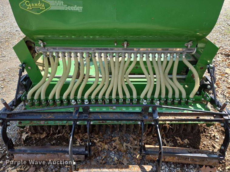 image for item EN3657 Gandy 2848DP seeder