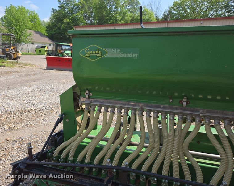 image for item EN3657 Gandy 2848DP seeder