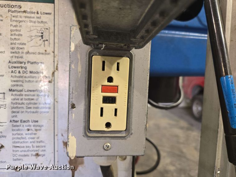 image for item EN3659 Genie AWP-25S vertical lift