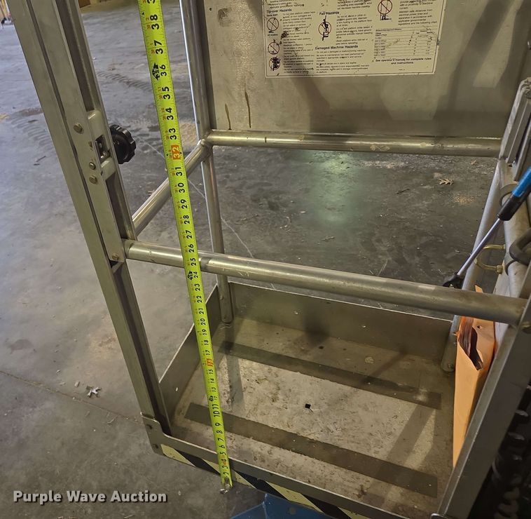 image for item EN3659 Genie AWP-25S vertical lift