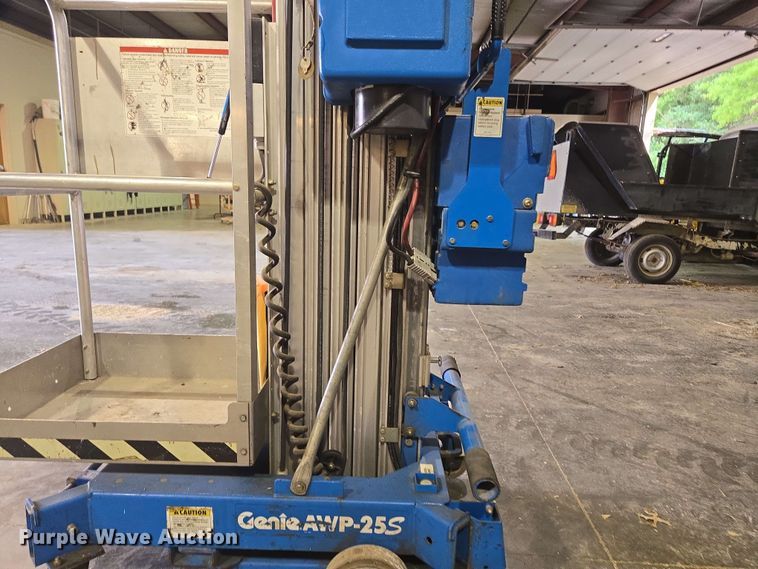 image for item EN3659 Genie AWP-25S vertical lift