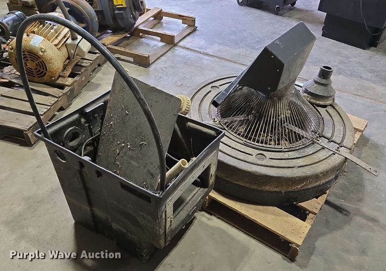 image for item EN3663 Kasco floating fountain pump