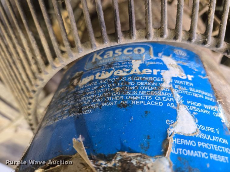 image for item EN3663 Kasco floating fountain pump