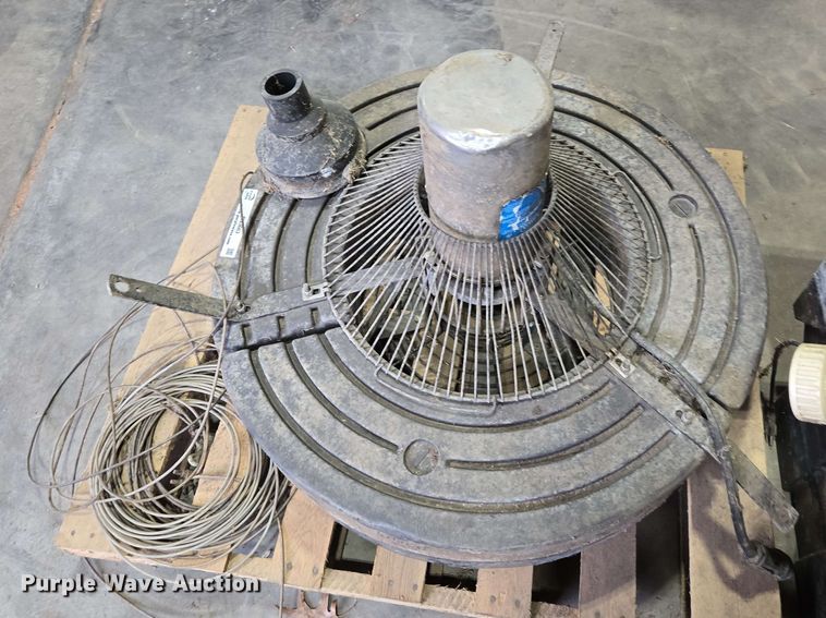 image for item EN3663 Kasco floating fountain pump