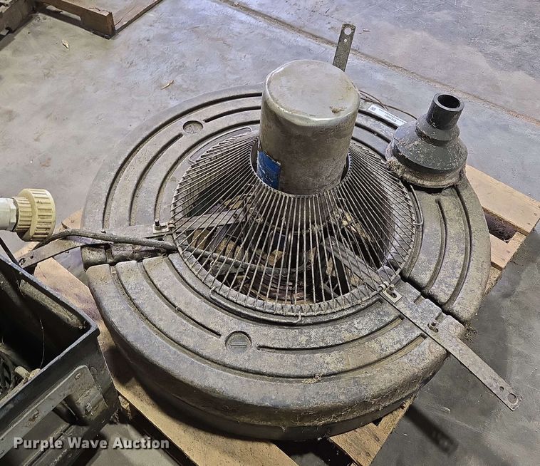 image for item EN3663 Kasco floating fountain pump