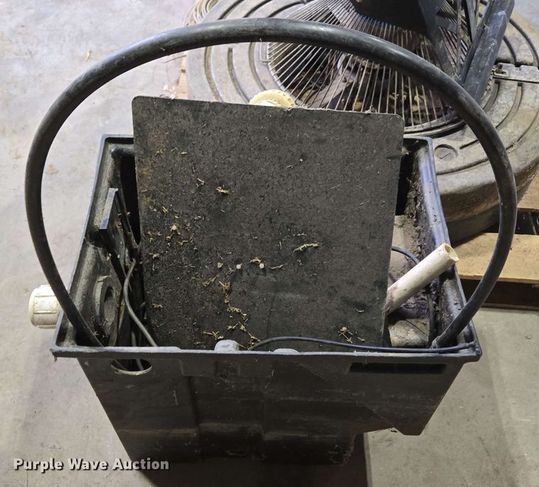 image for item EN3663 Kasco floating fountain pump