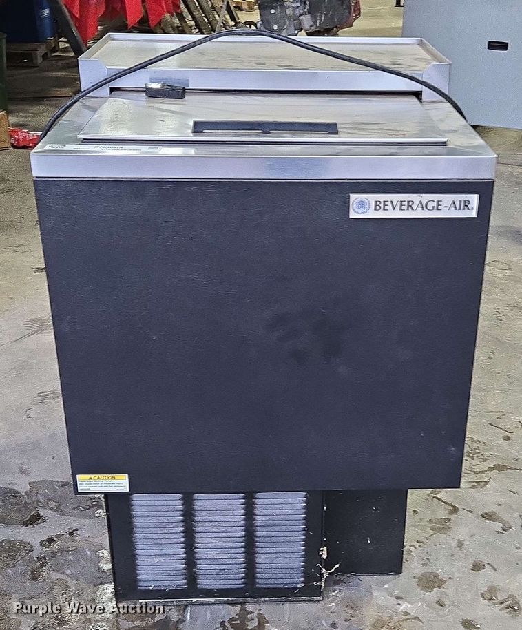 image for item EN3664 Beverage-Air GF24L beverage cooler