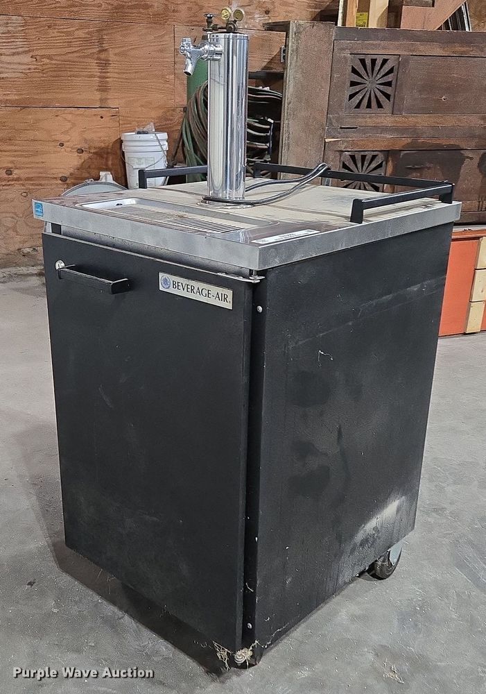 image for item EN3665 Beverage-Air Corporation BM23-B kegerator