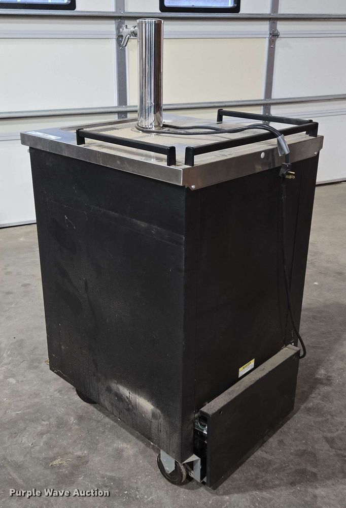 image for item EN3665 Beverage-Air Corporation BM23-B kegerator