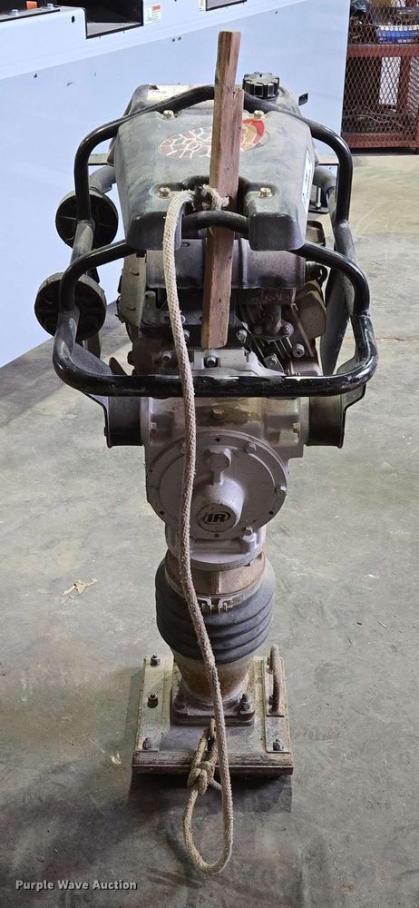 image for item EN3667 2002 Ingersoll-Rand RX-654H plate compactor