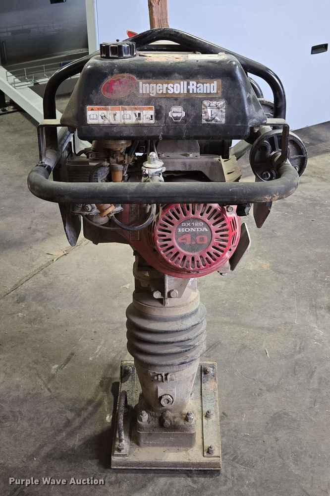 image for item EN3667 2002 Ingersoll-Rand RX-654H plate compactor