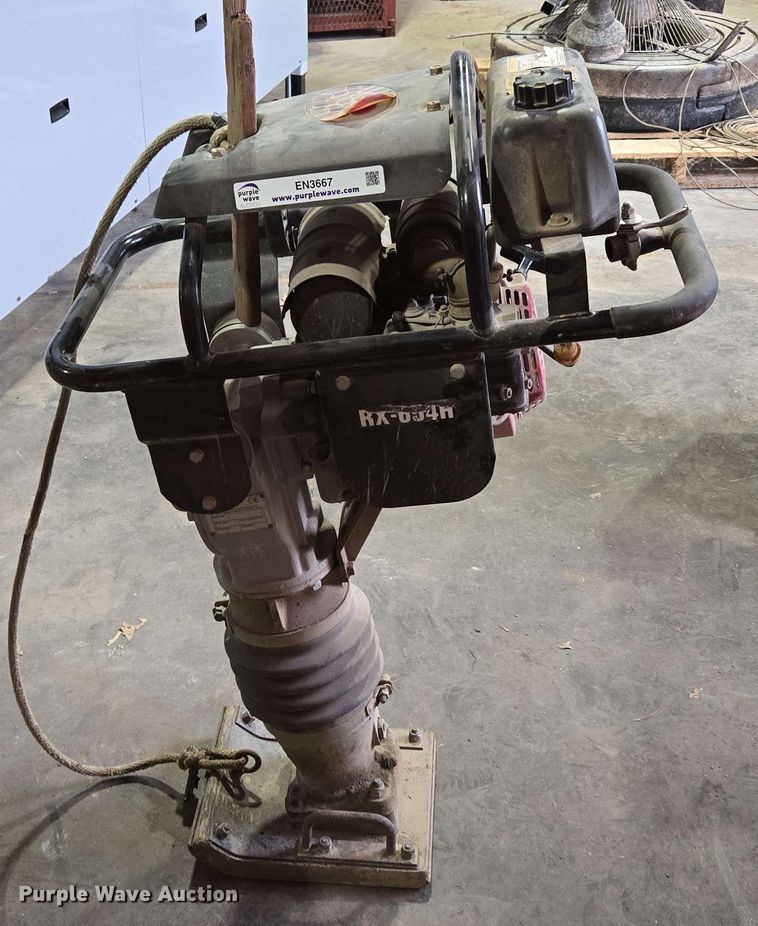 image for item EN3667 2002 Ingersoll-Rand RX-654H plate compactor