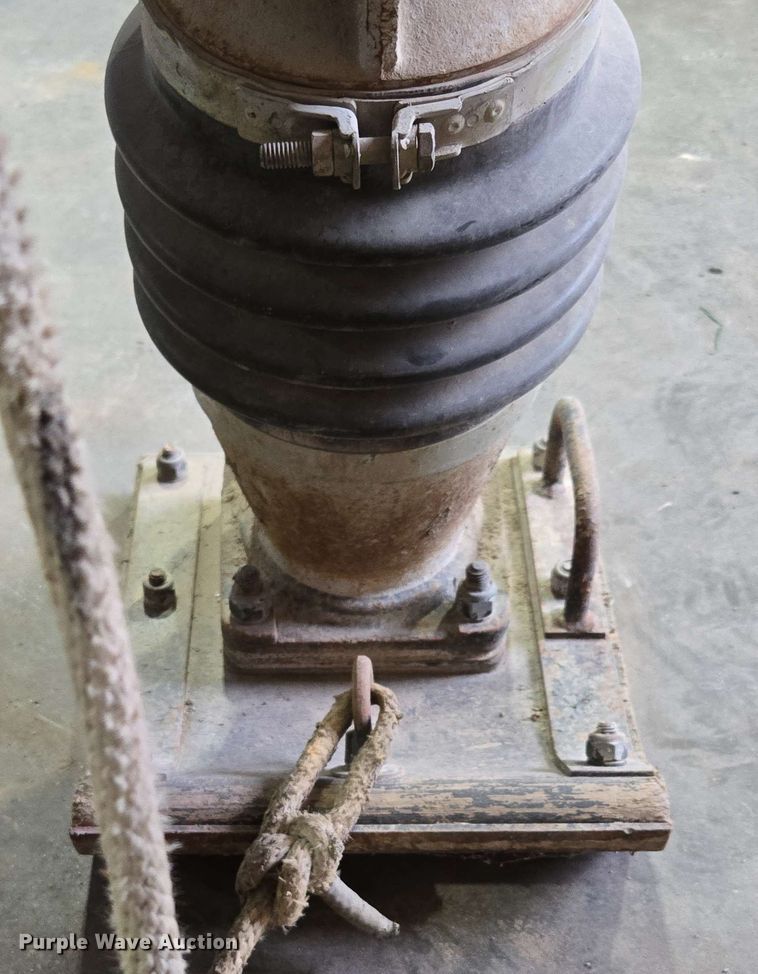 image for item EN3667 2002 Ingersoll-Rand RX-654H plate compactor