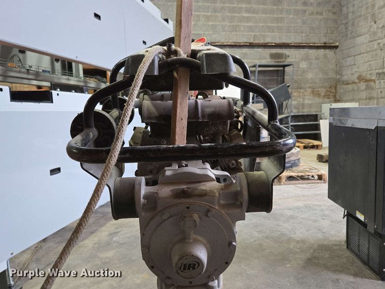 image for item EN3667 2002 Ingersoll-Rand RX-654H plate compactor