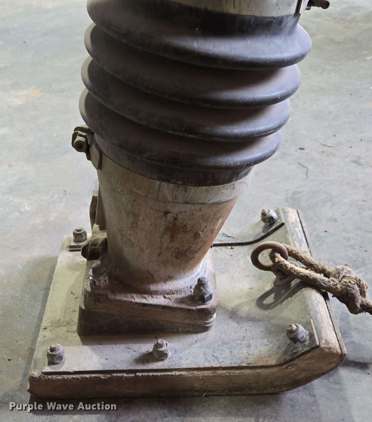 image for item EN3667 2002 Ingersoll-Rand RX-654H plate compactor