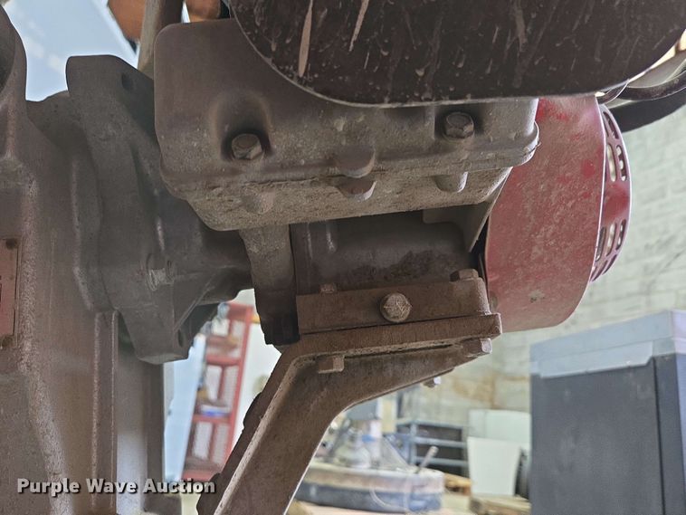 image for item EN3667 2002 Ingersoll-Rand RX-654H plate compactor