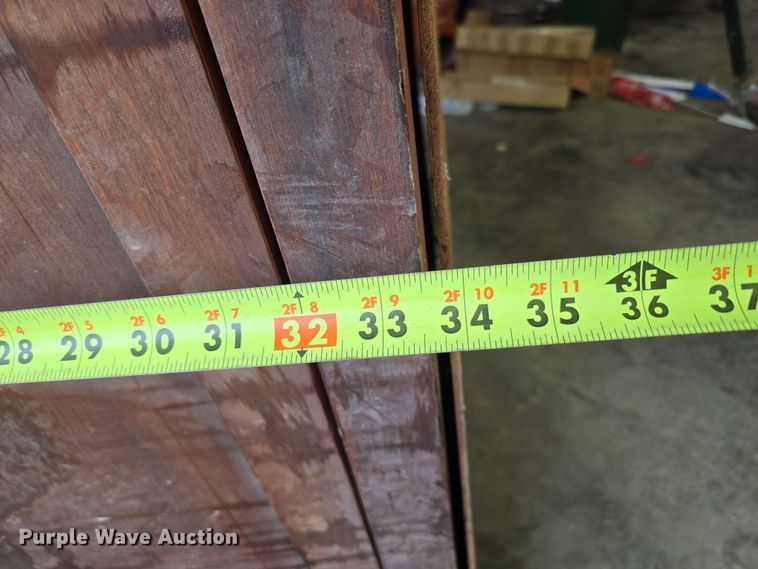 image for item EN3669 (2) cabinets