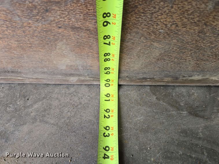 image for item EN3669 (2) cabinets