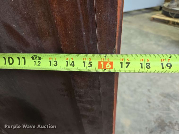 image for item EN3669 (2) cabinets