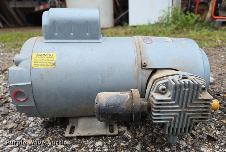 image for item EN3672 Electric motors