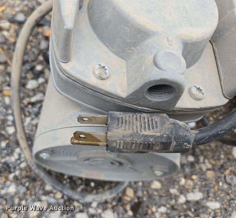 image for item EN3672 Electric motors