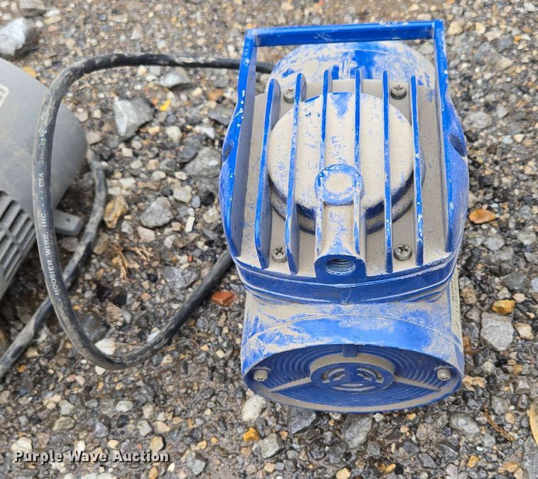 image for item EN3672 Electric motors