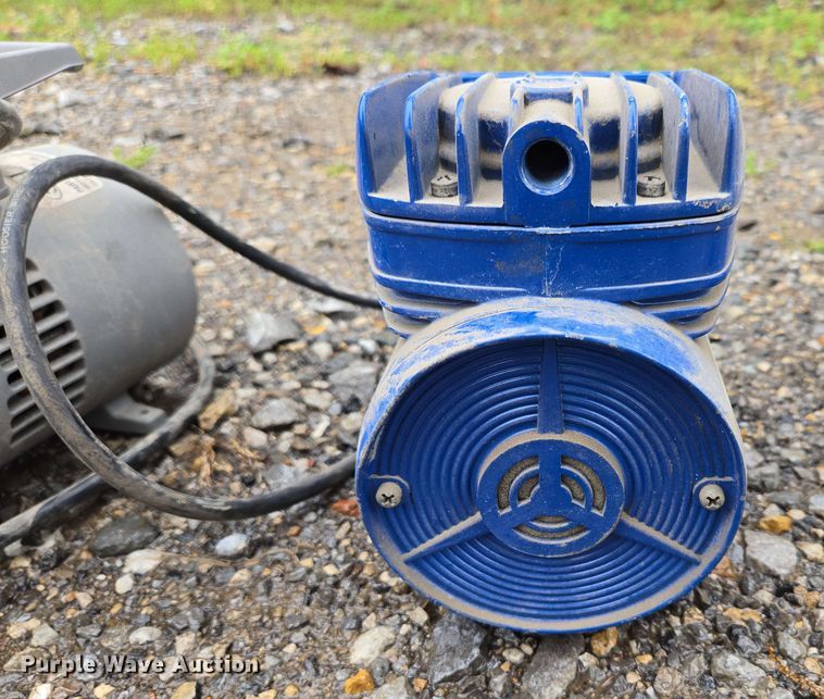 image for item EN3672 Electric motors