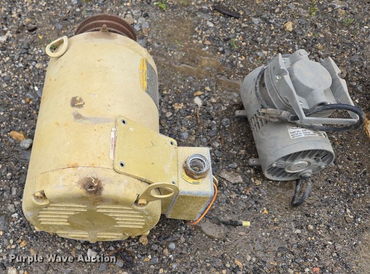 image for item EN3672 Electric motors