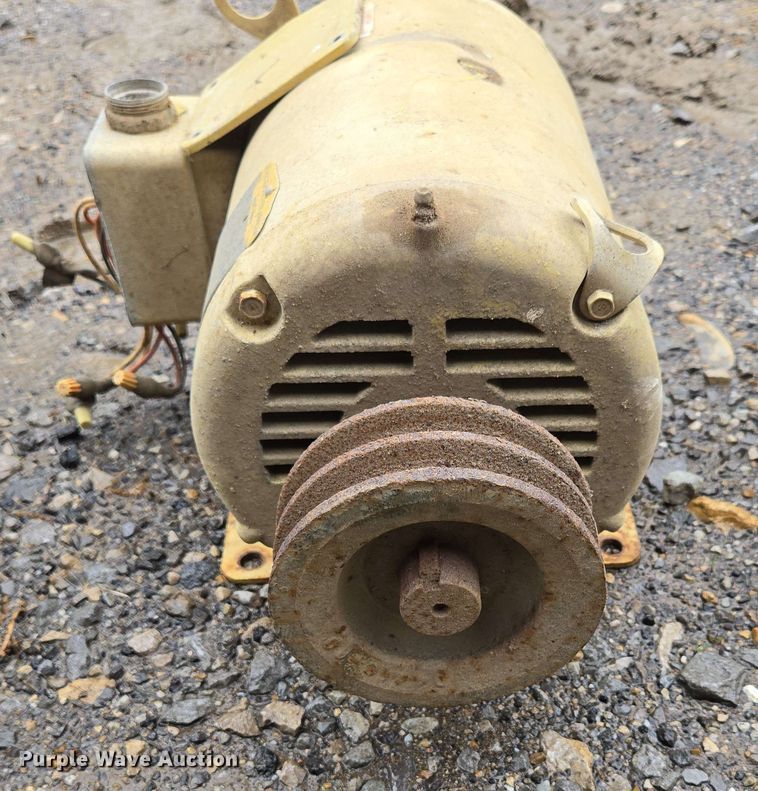 image for item EN3672 Electric motors