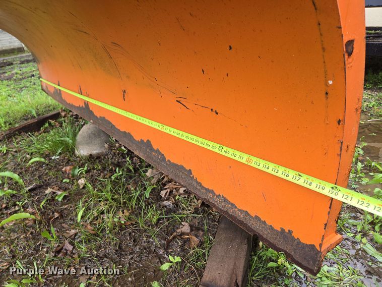 image for item EN3674 Henderson 10' W snow plow