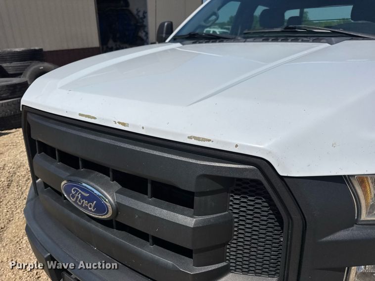 image for item EN4547 2015 Ford F150 XL SuperCrew pickup truck