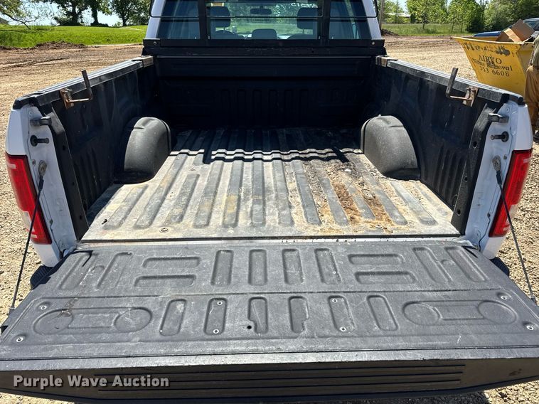 image for item EN4547 2015 Ford F150 XL SuperCrew pickup truck