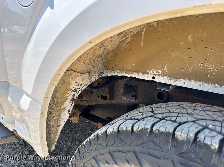 image for item EN4547 2015 Ford F150 XL SuperCrew pickup truck