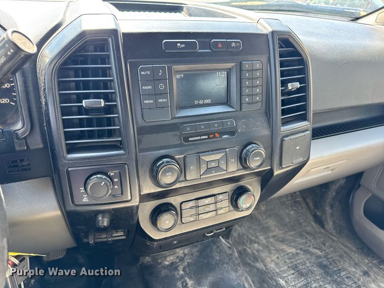 image for item EN4547 2015 Ford F150 XL SuperCrew pickup truck
