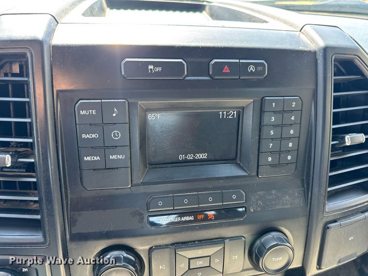 image for item EN4547 2015 Ford F150 XL SuperCrew pickup truck