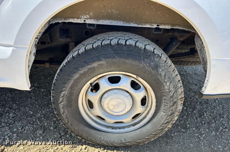 image for item EN4547 2015 Ford F150 XL SuperCrew pickup truck