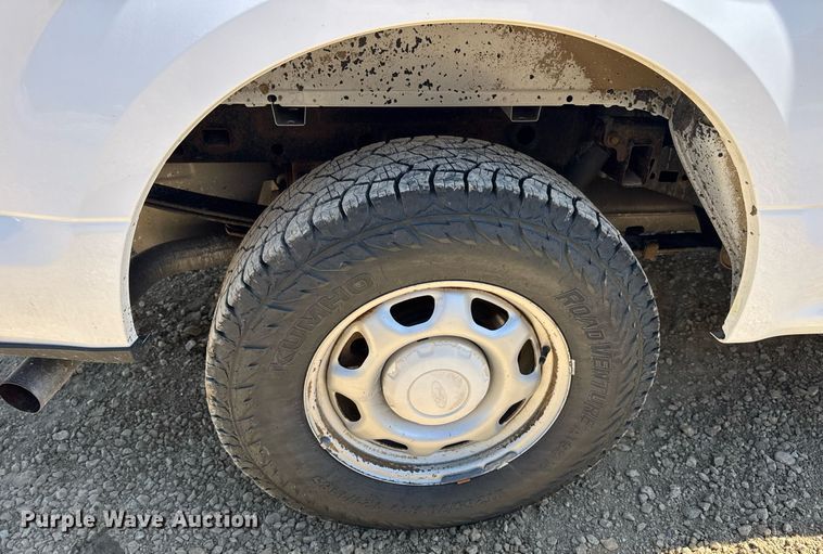 image for item EN4547 2015 Ford F150 XL SuperCrew pickup truck