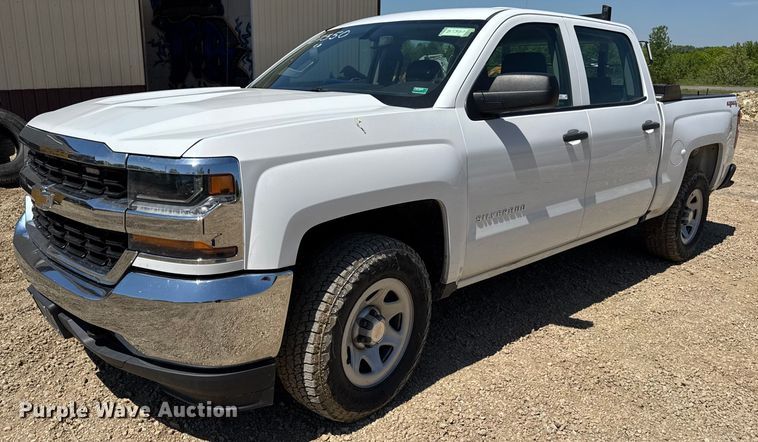 image for item EN4551 2016 Chevrolet Silverado 1500 Crew Cab pickup truck