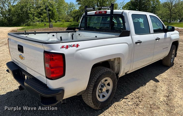 image for item EN4551 2016 Chevrolet Silverado 1500 Crew Cab pickup truck