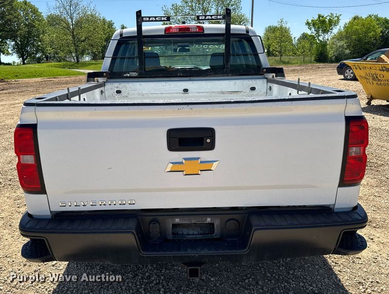 image for item EN4551 2016 Chevrolet Silverado 1500 Crew Cab pickup truck