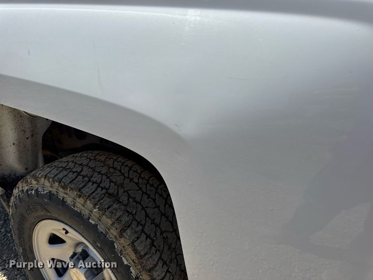 image for item EN4551 2016 Chevrolet Silverado 1500 Crew Cab pickup truck