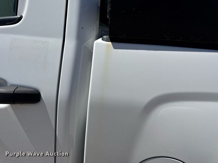 image for item EN4551 2016 Chevrolet Silverado 1500 Crew Cab pickup truck