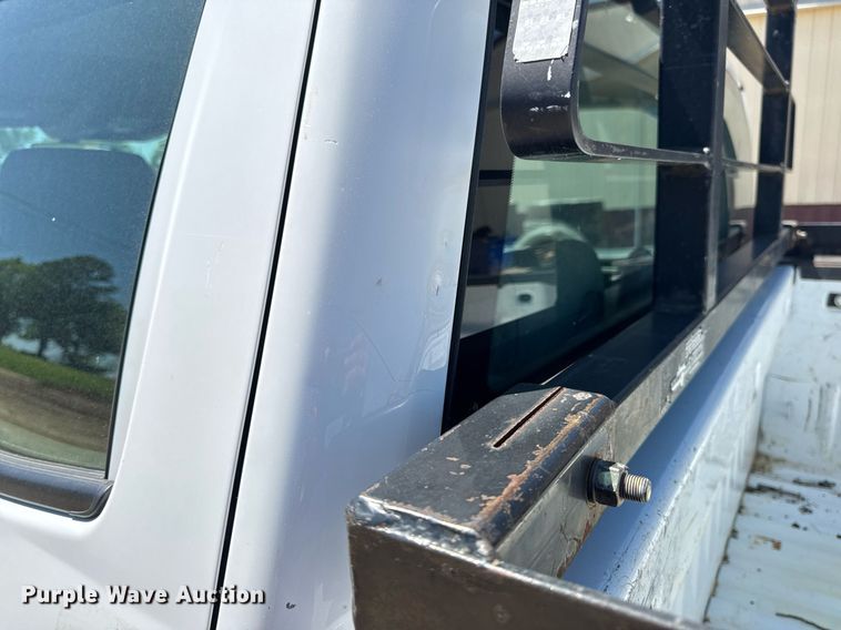 image for item EN4551 2016 Chevrolet Silverado 1500 Crew Cab pickup truck