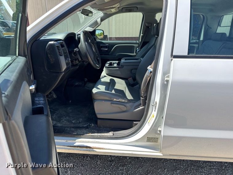 image for item EN4551 2016 Chevrolet Silverado 1500 Crew Cab pickup truck